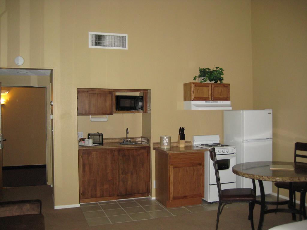 The Inn At Silver Lakes Helendale Chambre photo