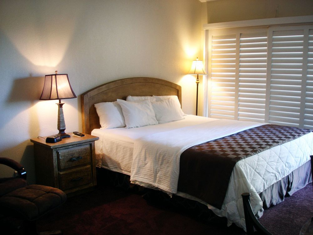 The Inn At Silver Lakes Helendale Extérieur photo