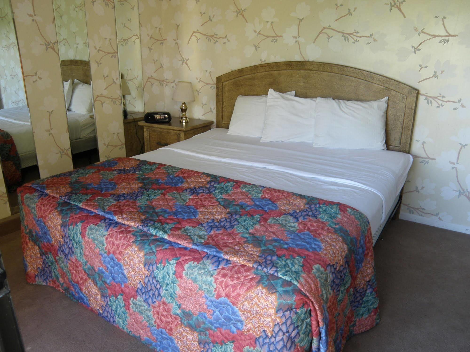 The Inn At Silver Lakes Helendale Extérieur photo